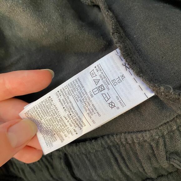 Old‎ Navy High-Waisted Textured Twill Shorts 4" inseam Gray Panther Size XL - Picture 9 of 10